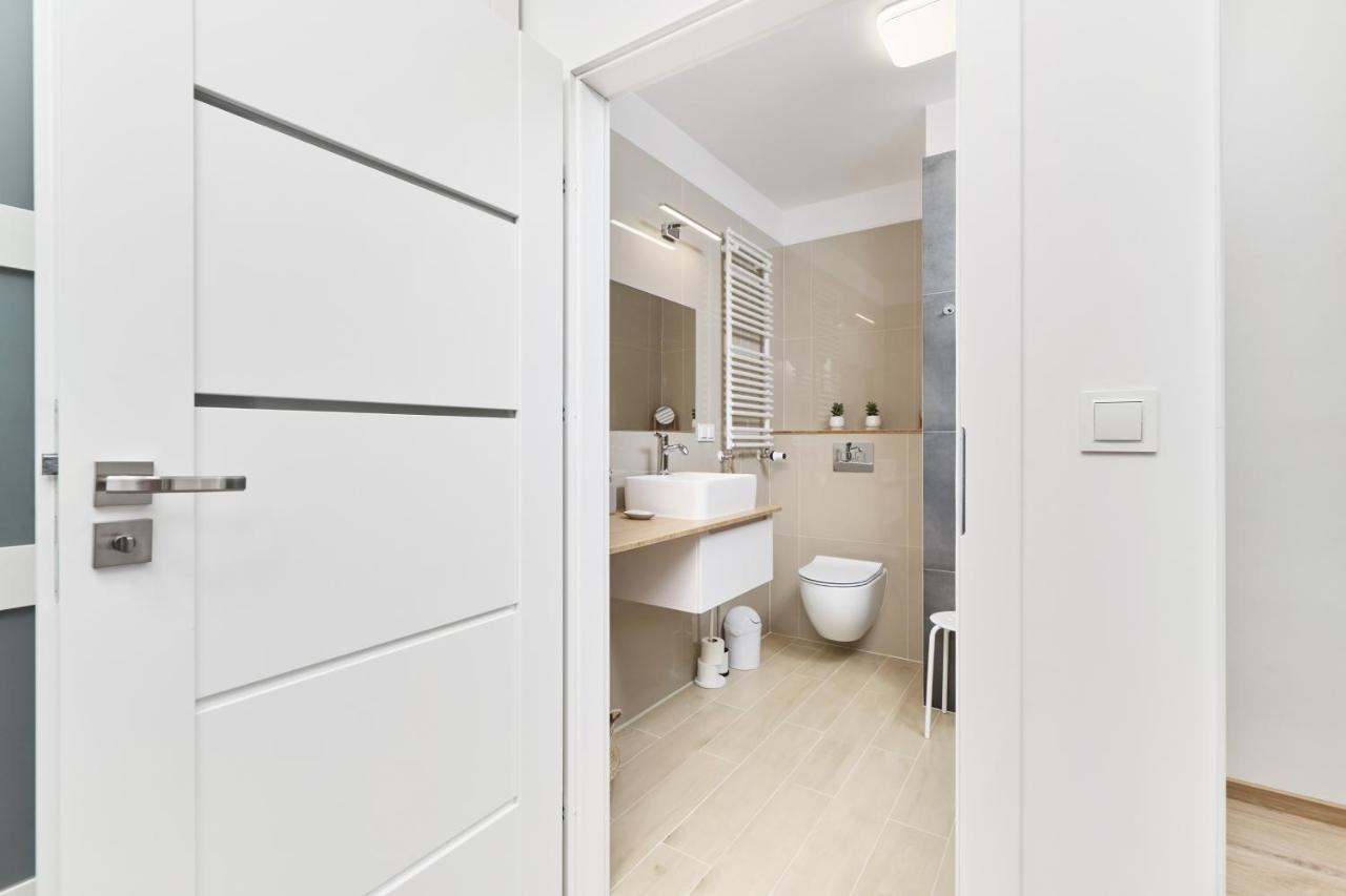 Studio Ksiecia Witolda 32 By Noclegi Renters Wroclaw Ngoại thất bức ảnh