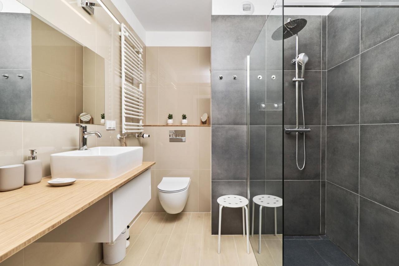 Studio Ksiecia Witolda 32 By Noclegi Renters Wroclaw Ngoại thất bức ảnh